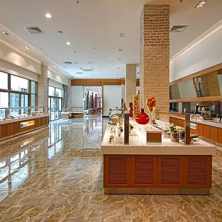 Dosinia Luxury Szálloda 5*