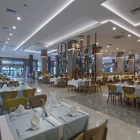 Dosinia Luxury Szálloda